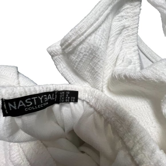 Nasty Gal Size  US 6 White Maxi Dress Tie and Cutout in Back Tiered Summer Layer - Picture 5 of 6